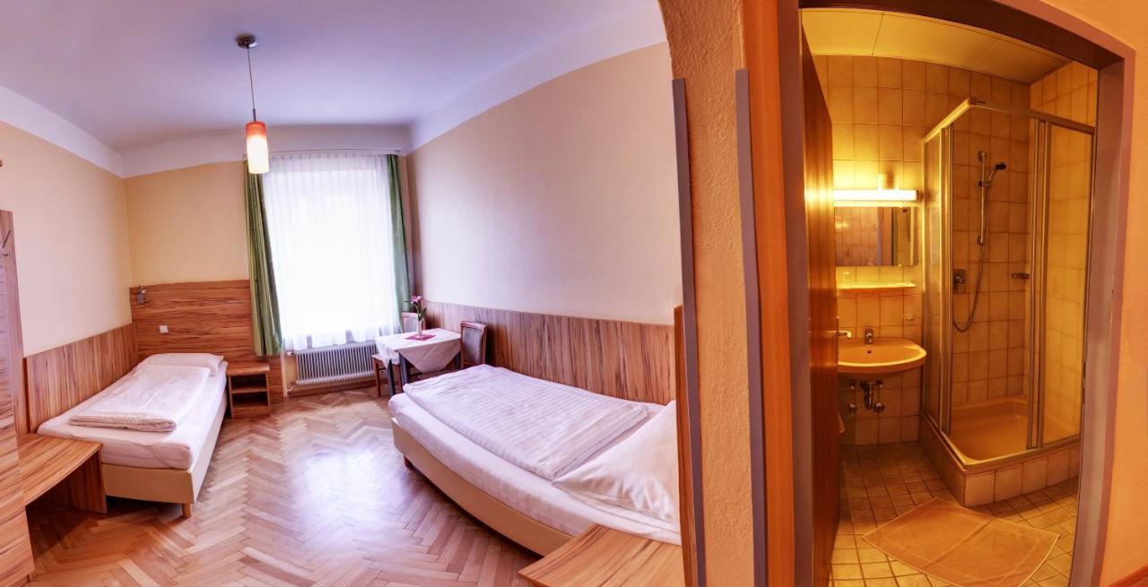 Pension Jahn Salzburg Rum bild
