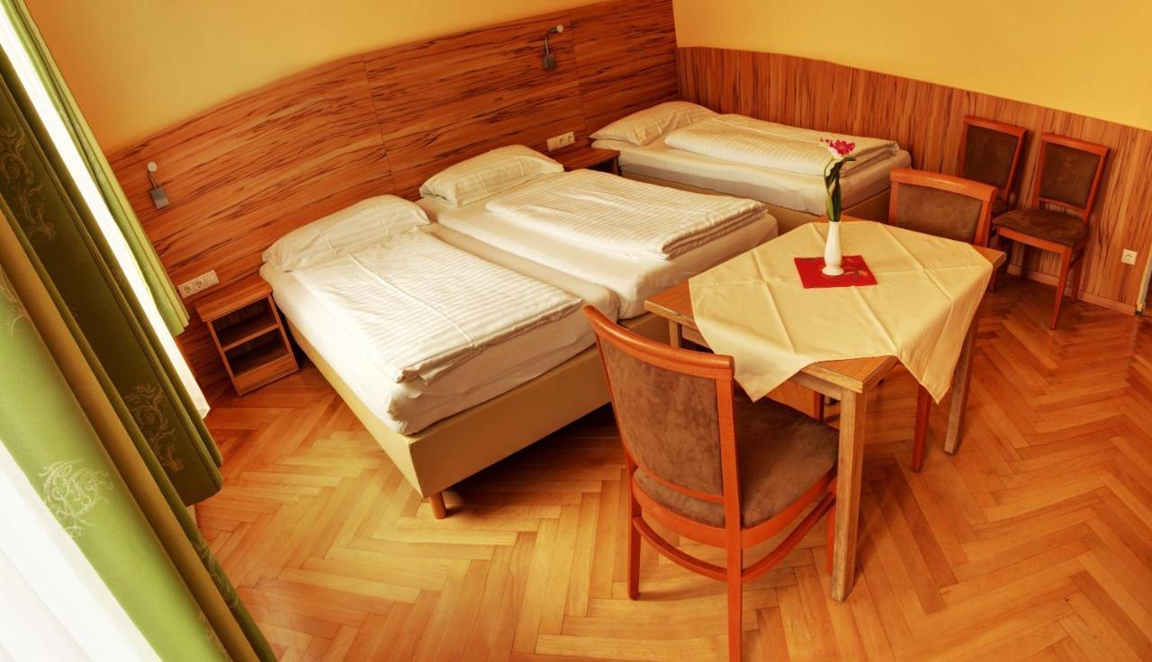 Pension Jahn Salzburg Rum bild